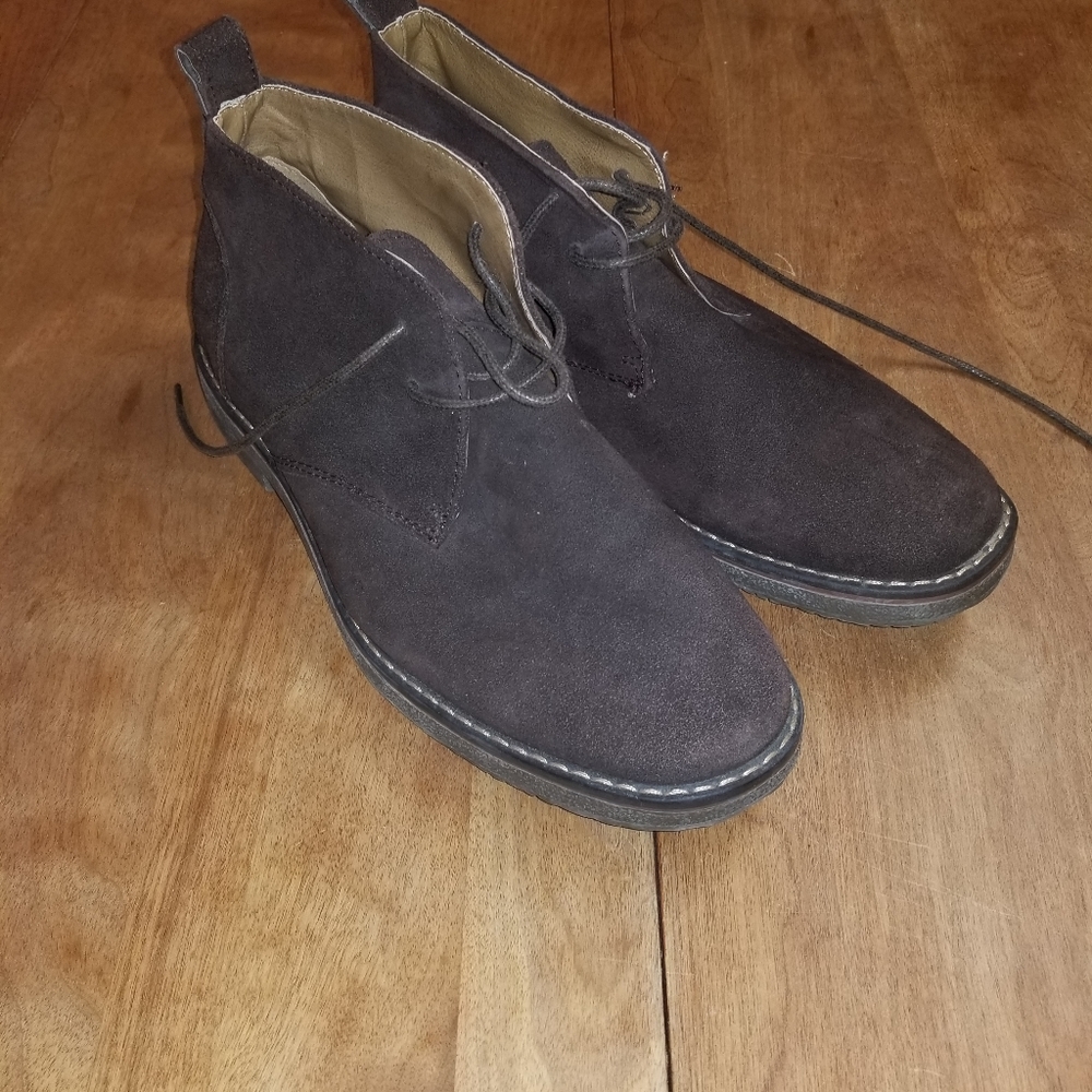 GH Bass & Co. Brown Chukka Boots